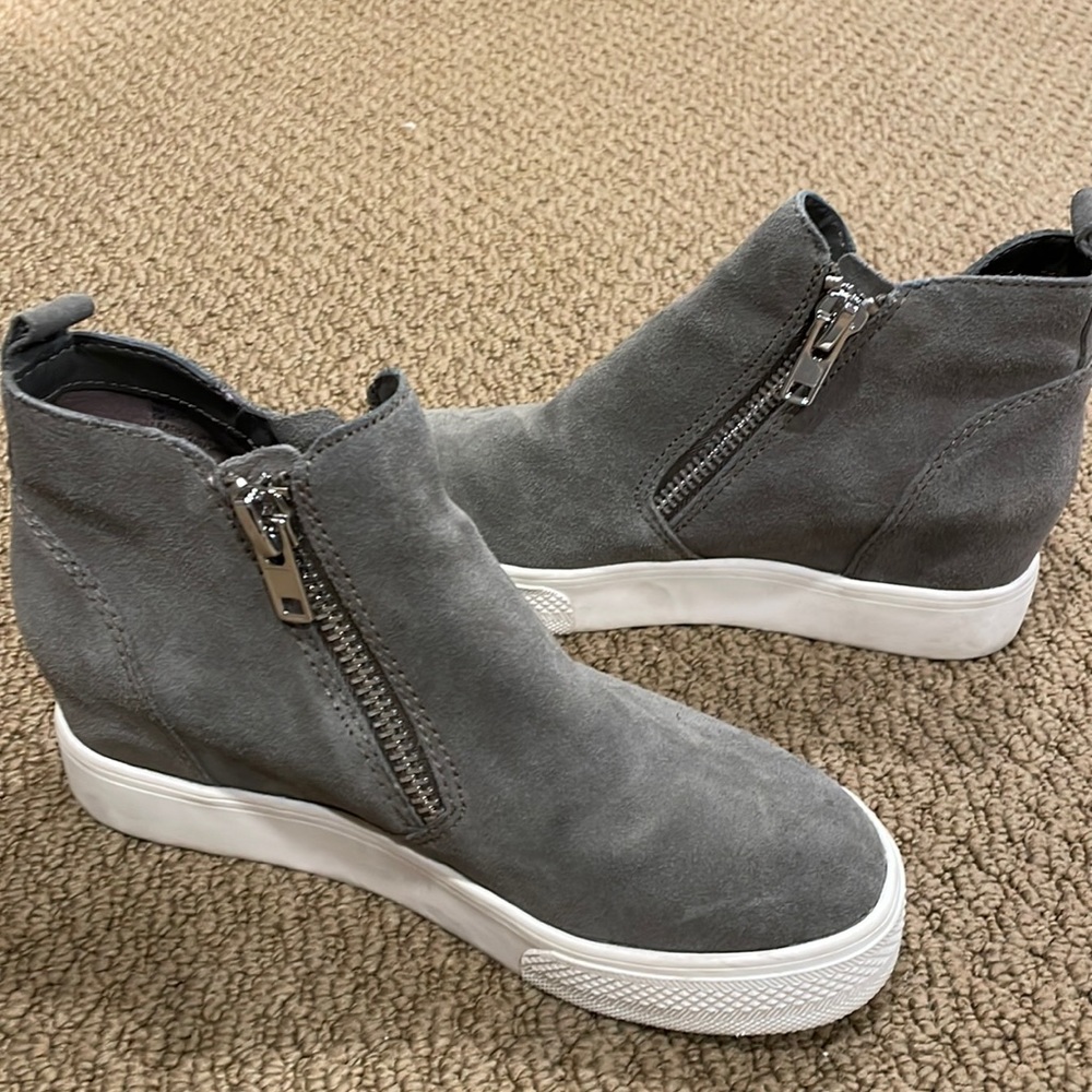 Steve Madden Zip Up grey Suede sneaker/boot.  Worn twice.  No marks at all.
